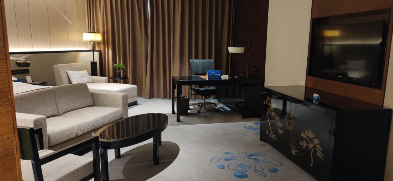 Chongqing Ronghui Grand Hotel Exterior foto